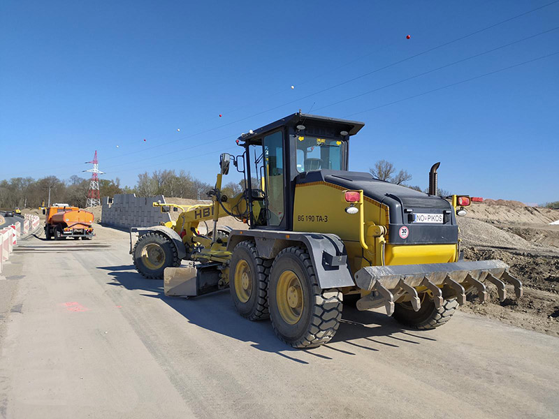 grader-zrovnavac-system-3d-gps-4